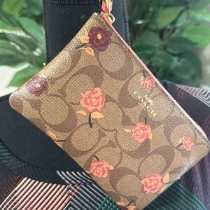 NWOT COACH Monogram Wristlet with Floral Design